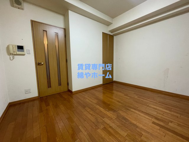 リアンジェ難波の洋室