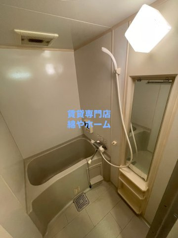 リアンジェ難波の浴室