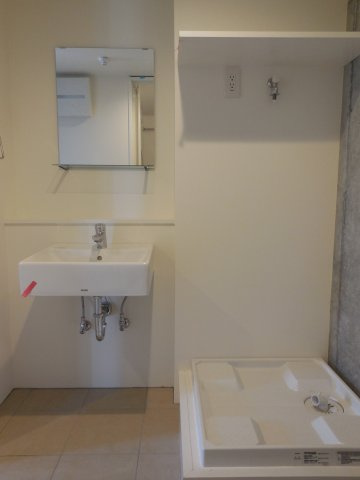 エクサム西新宿の洗面所|他の部屋参照