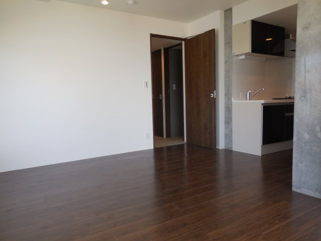 エクサム西新宿の居間・リビング|他の部屋参照