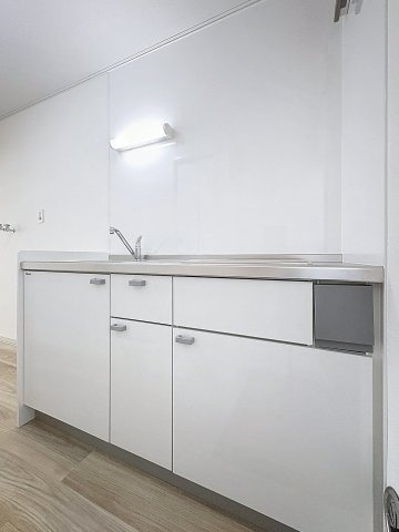 【キッチン】 | PLANET SAKURA CENTRAL | ★お手入れのしやすいIHコンロ★