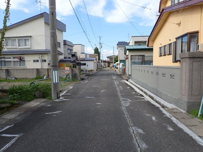 【前面道路含む現地写真】 | 黒石市美原町　土地