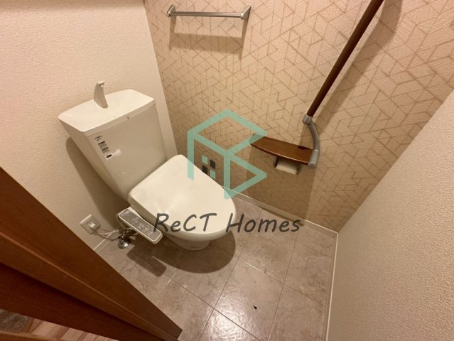 シャーメゾン岡寺のトイレ