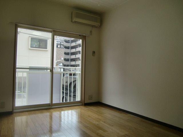 ヴィラ六甲の洋室