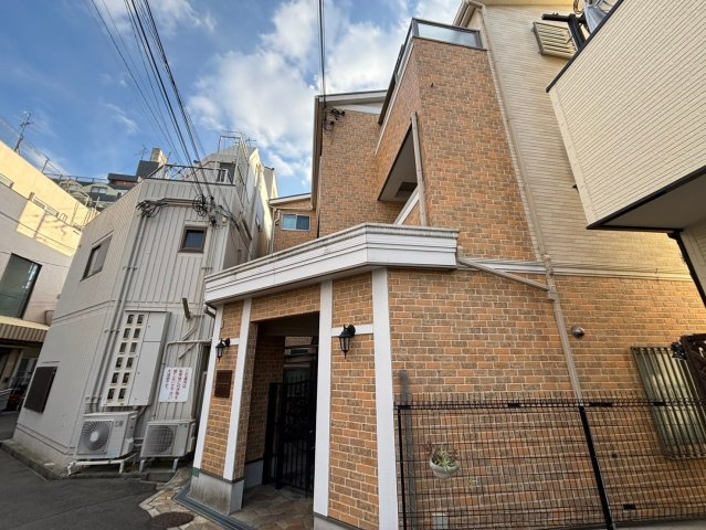 CASA・MIYAのエントランス