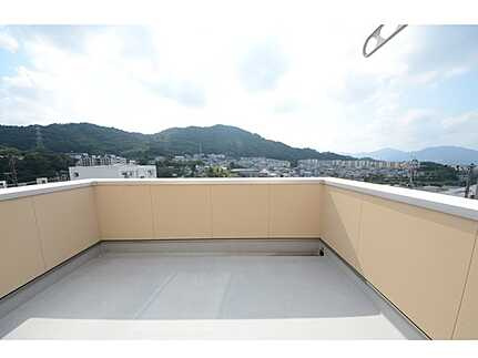広島市東区戸坂大上４丁目のバルコニー