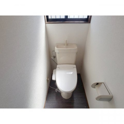【トイレ】 | ソレアードコートB | 清潔感のあるトイレです
