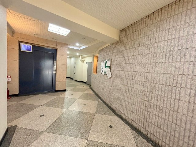ハイツ新和のロビー