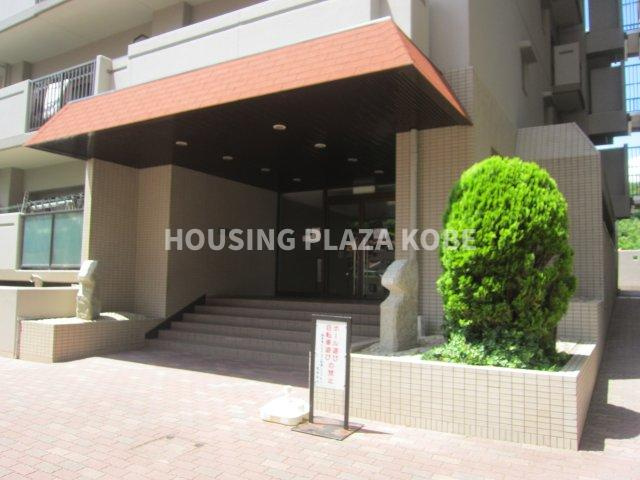 神戸市須磨区清水台の賃貸マンションのエントランス