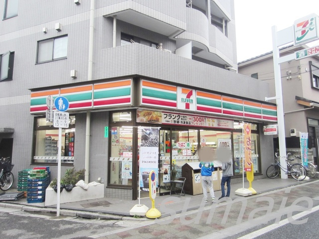 関アパートのその他|ファミリーマート板橋三丁目店