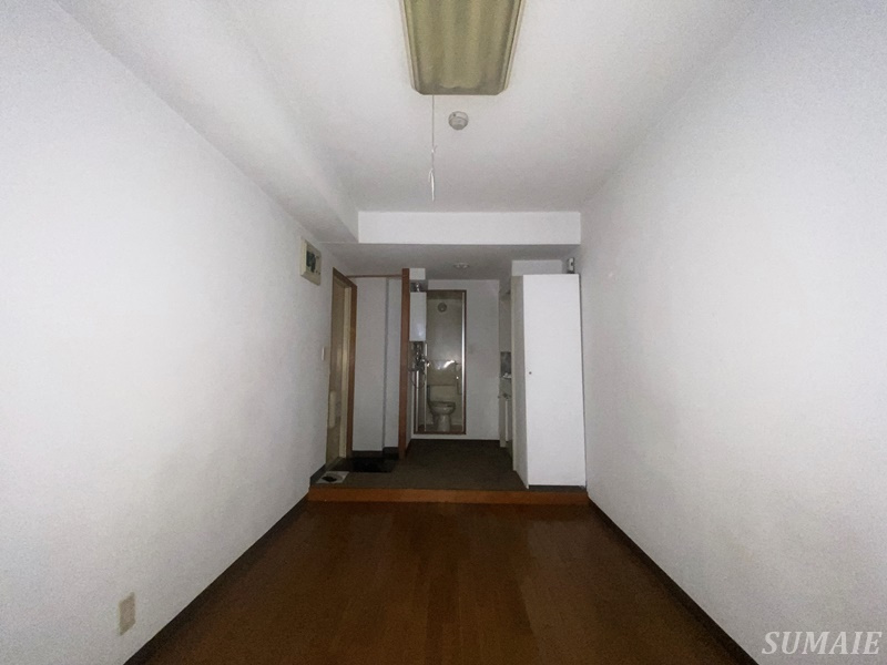 ドゥエルカネヒラの居間・リビング