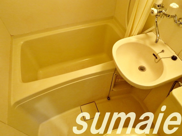 コーポ広央のトイレ|清潔感のあるお風呂です♪