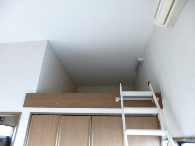 コーポ広央のその他|ロフトの入口です！