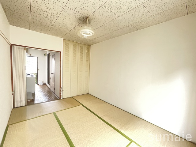 サクラハイツの和室|6帖和室です