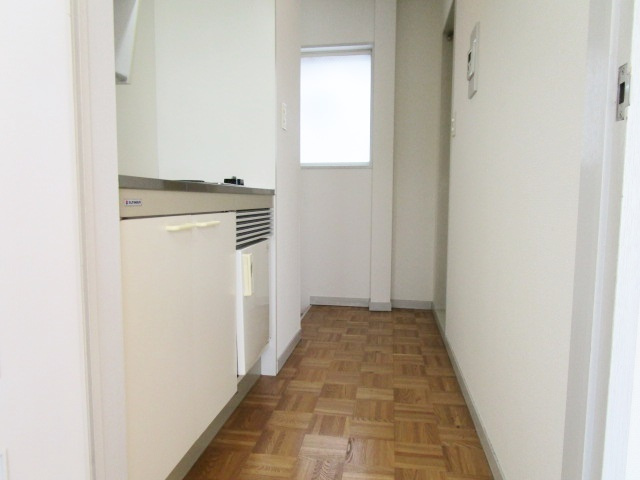 オレンジコーポの内装|キッチンスペース。