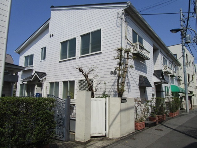 オレンジコーポの外観|日当たり良好なアパートです。