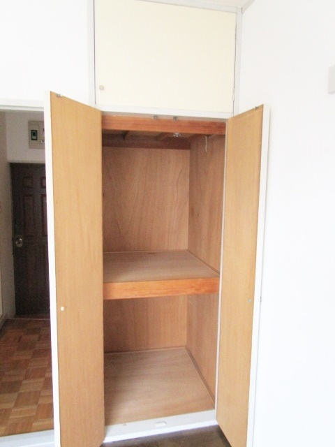 オレンジコーポの収納|天袋付きの収納です。