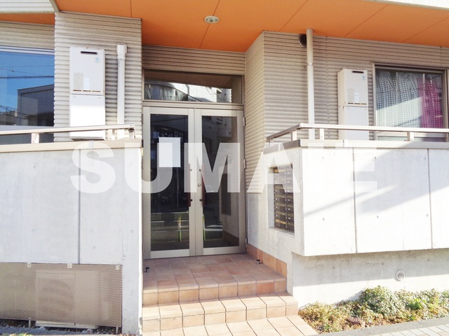 テラッセ　オクのエントランス|建物入口です☆