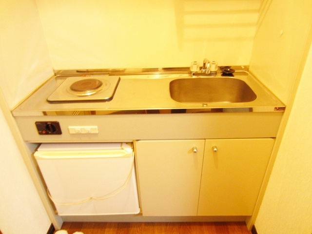 プレイス中村のキッチン|1口コンロ付きのシステムキッチンです。