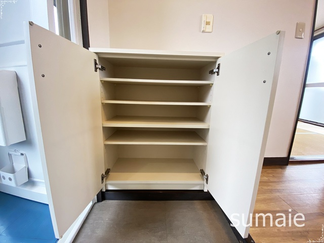 中村ビルの収納|シューズボックスです☆