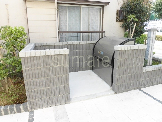 リブリ・シャドゥールのその他共用部分|ゴミ捨て場です♪