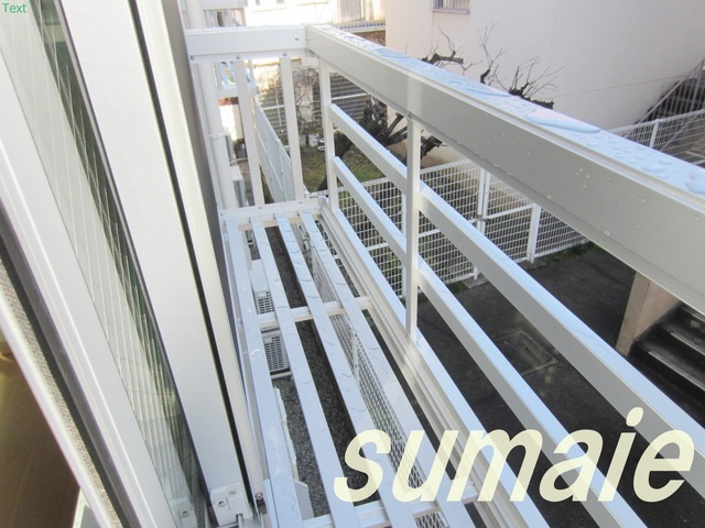 ＲＯＷ　ＨＯＵＳＥ上中里のバルコニー|サービスバルコニーです☆