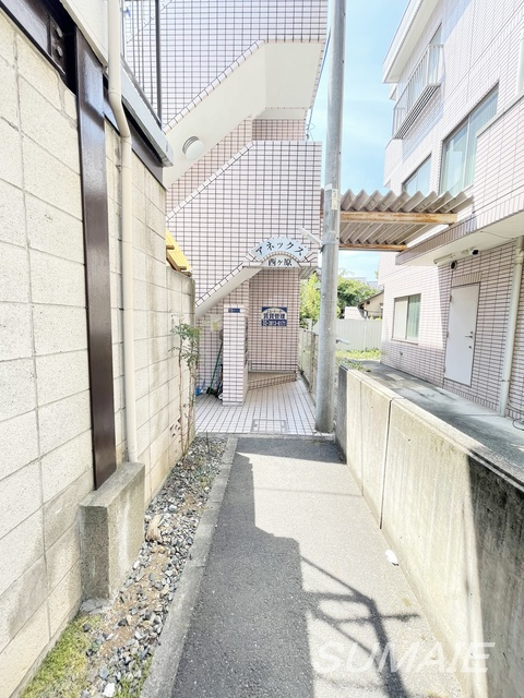 アネックス西ヶ原の外観|建物入口です