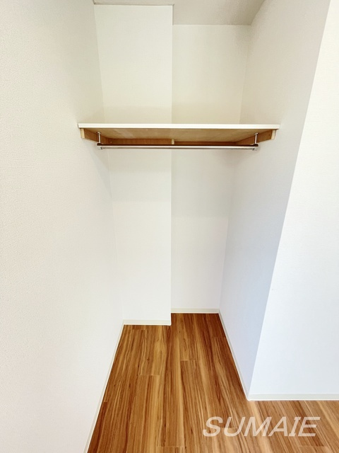 アネックス西ヶ原の収納|ハンガーラックです