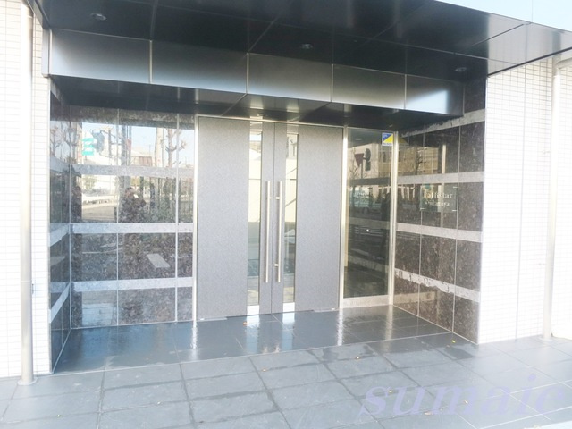 ラフィスタ王子神谷のエントランス|マンションの入り口です☆