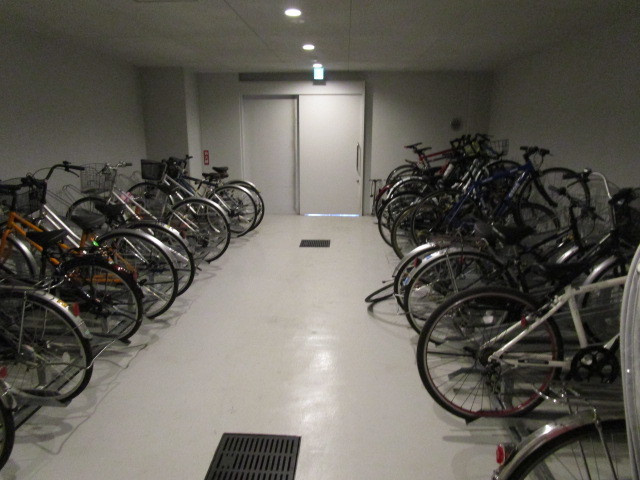 ラフィスタ王子神谷のその他共用部分|駐輪場です。