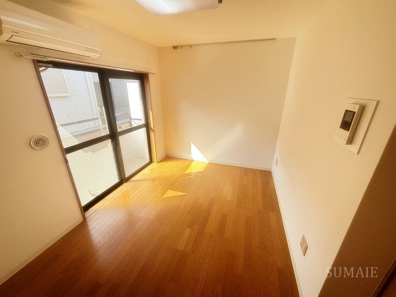 北区滝野川２丁目の賃貸マンションの居間・リビング|使いやすいリビングです