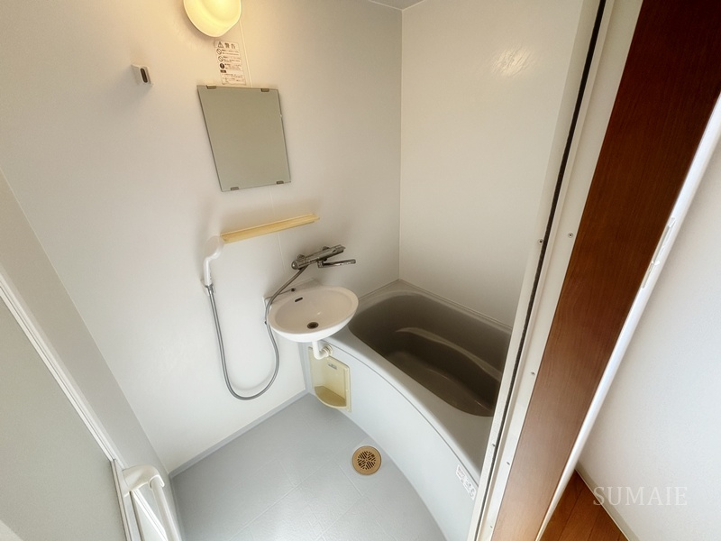 北区滝野川２丁目の賃貸マンションの浴室|落ち着いた空間のお風呂です