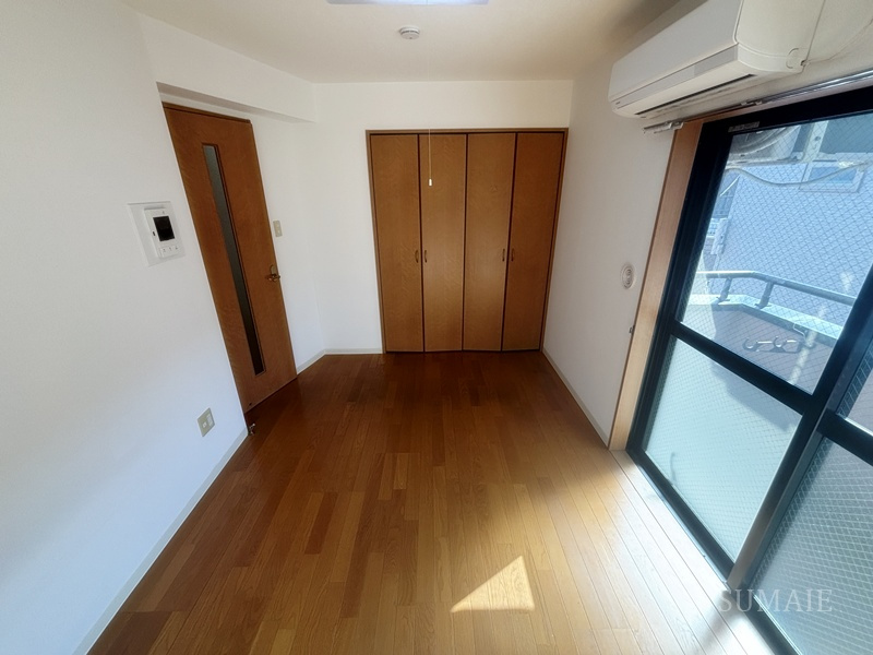 北区滝野川２丁目の賃貸マンションの居間・リビング|使いやすい居間です