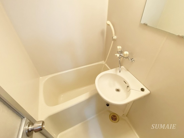 ラフォーレ町屋の浴室|バスルームです☆