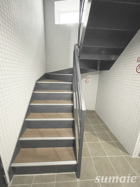 レピュア西尾久レジデンスのその他共用部分|階段です