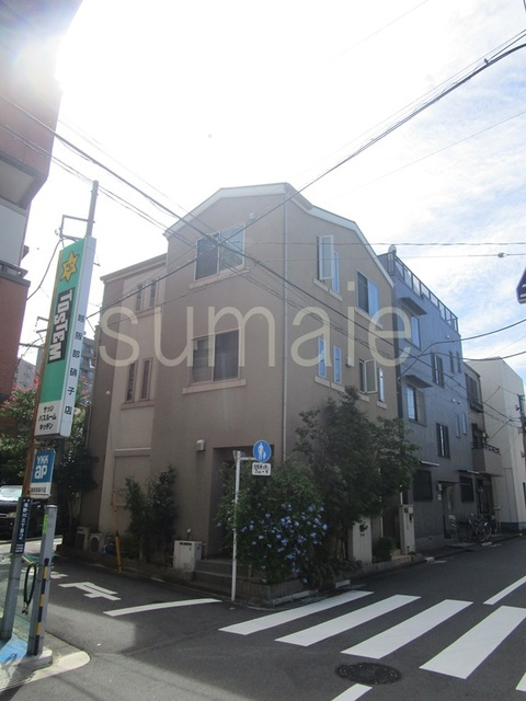 根岸邸の外観|綺麗な建物です☆