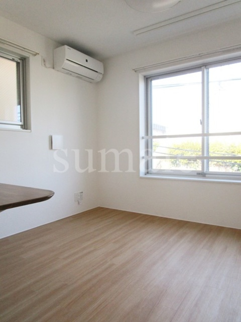 レピュア東十条駅前レジデンスの居間・リビング|2面採光の角部屋です☆