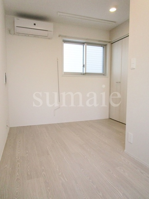 レピュア東十条駅前レジデンスの居間・リビング|5.7帖洋室☆