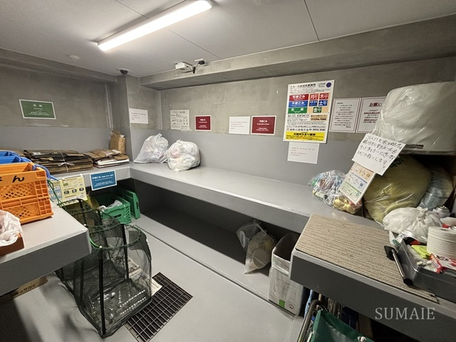 クレヴィアリグゼ西巣鴨のその他共用部分|ゴミ置き場です