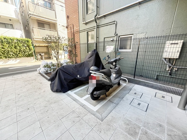 ハーモニーレジデンス六義園のその他共用部分|バイク置場です！