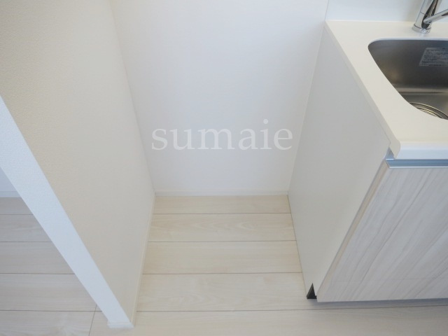 ティモーネプレミアム東十条のキッチン|冷蔵庫置き場です。