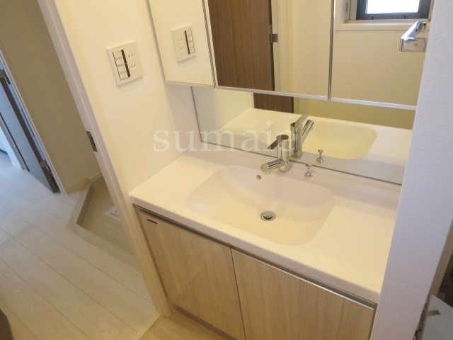 ティモーネプレミアム東十条の洗面所|独立洗面台☆彡