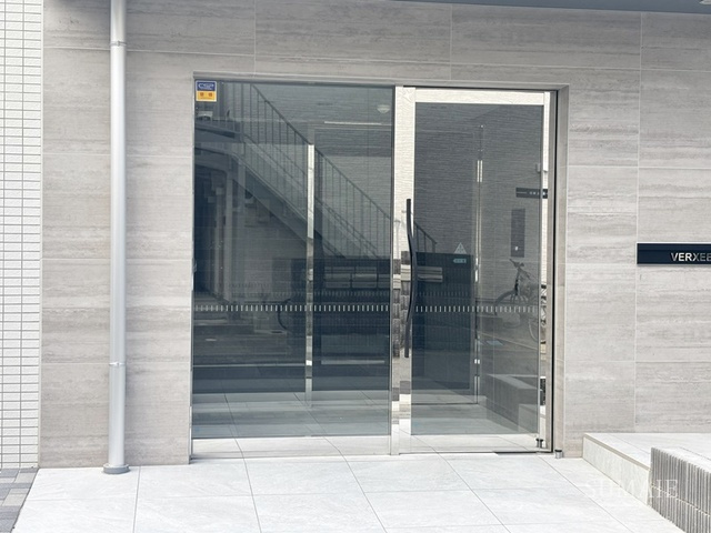 Ｗｅａｖｅ　Ｂａｓｅ－Ｏｊｉ　Ｋａｍｉｙａのエントランス|エントランスです