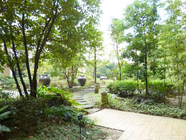 ロイヤルパークス新田のその他共用部分|木々のぬくもりを感じる心地よい空間！