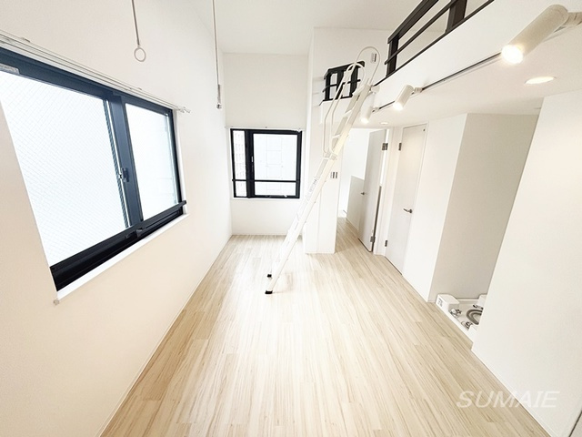 ＧＬＡＣＩＳの居間・リビング|居室です☆