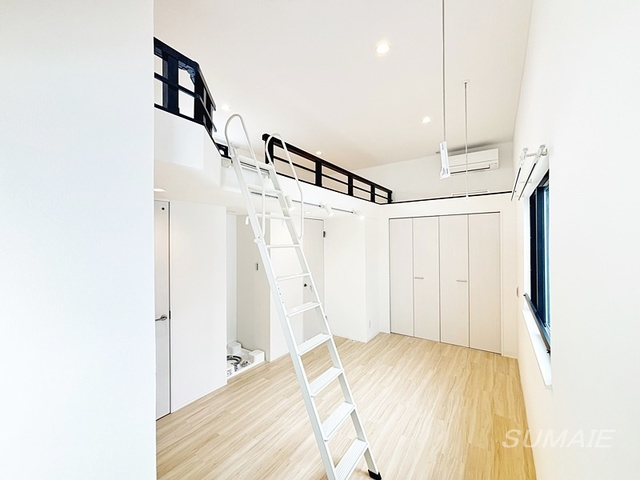 ＧＬＡＣＩＳの寝室|居室です☆