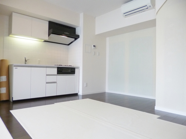 エスティメゾン王子の居間・リビング|9帖ある広めのリビングです☆