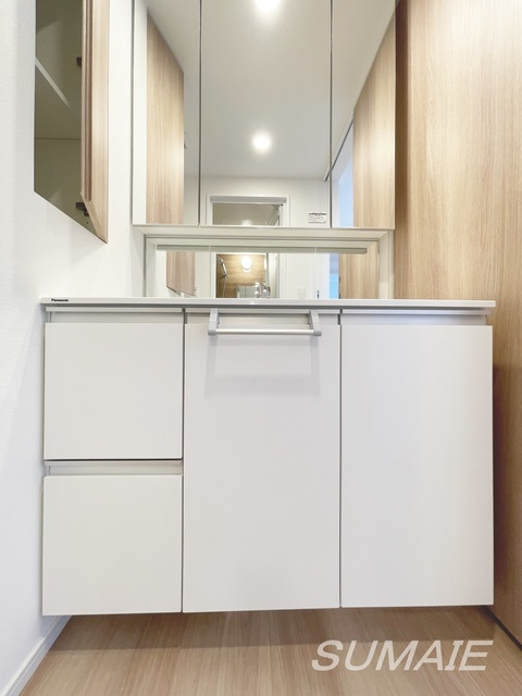 ＲＪＲプレシア東十条ガーデンの洗面所|独立洗面台です