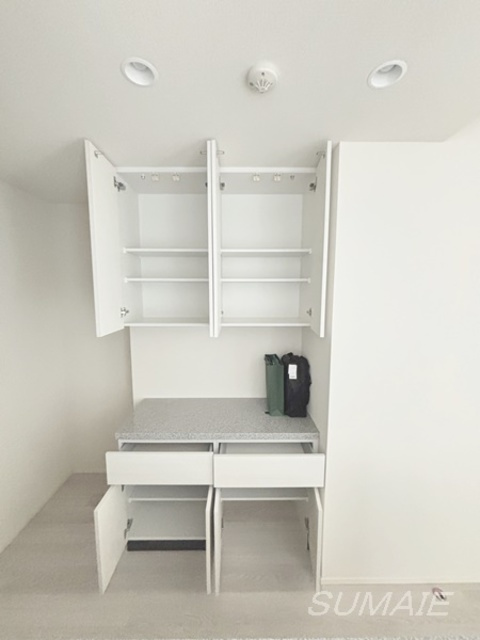 ザ・タワー十条の収納|キッチン収納です