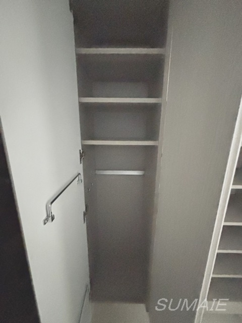 ザ・タワー十条の収納|玄関収納です